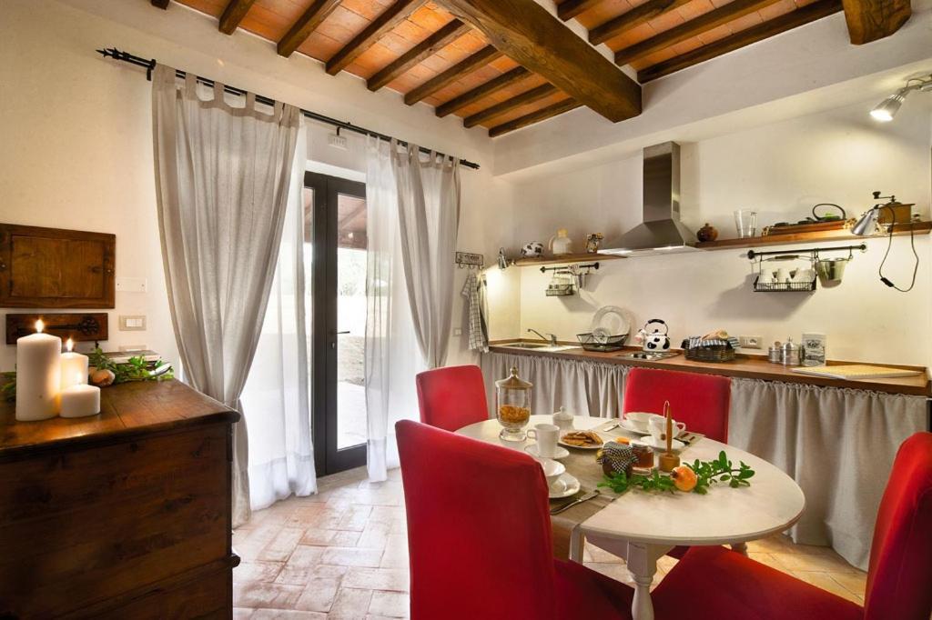 Bosco Ai Marzi Bed & Breakfast Poggibonsi Exterior photo